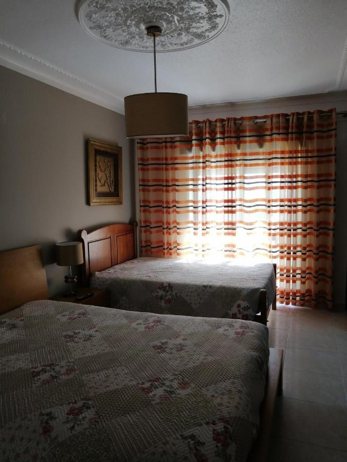 Apartamentos Lazarino1 Nazaré Exteriör bild